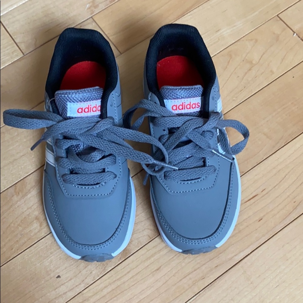 Adodas sneakers